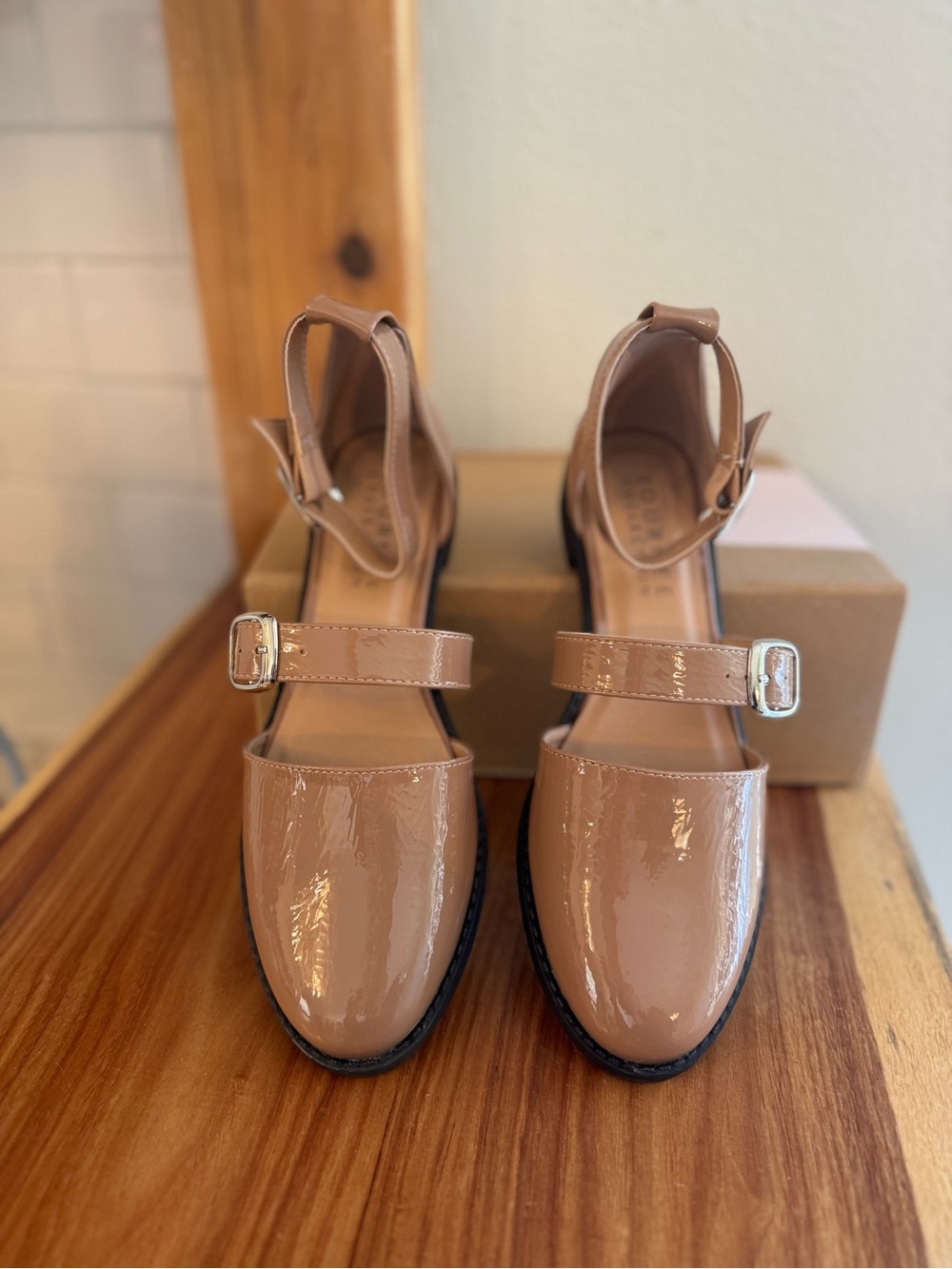 Journee Collection - Constance Mary Jane Loafer - Size 7.5 - Tan - NWT - Picture 2 of 6